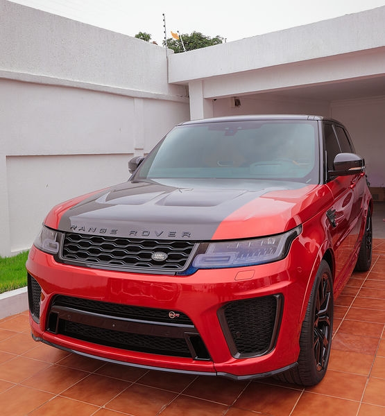 Land Rover Range Rover Sport SVR angle 10